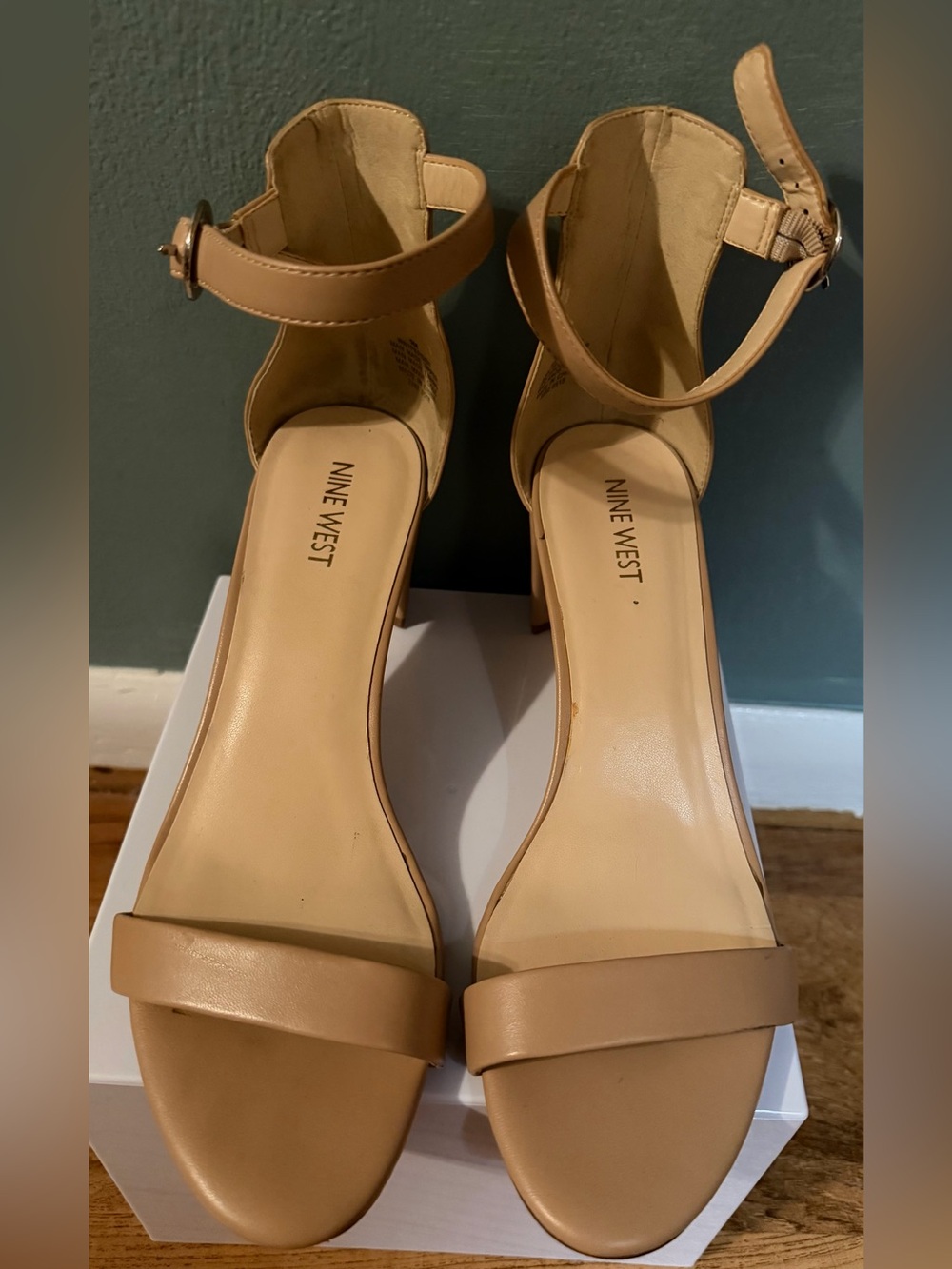 Nine West Pruce Ankle Strap Block Heel Sandals Nude Beige Dress Heels 9 - Picture 2 of 4
